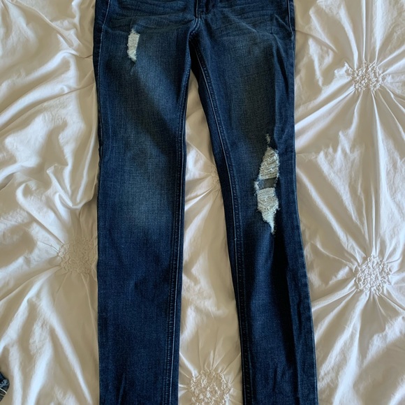 Hollister jeans - Picture 2 of 3